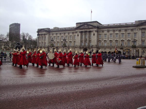 Your First Time In: London: photo 3