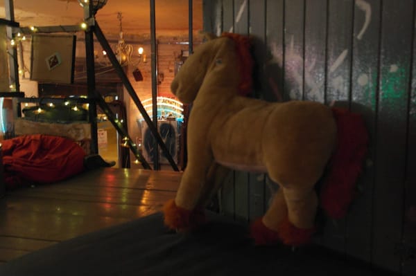 Must Try: Ruin Bars in Budapest, Hungary: photo 4