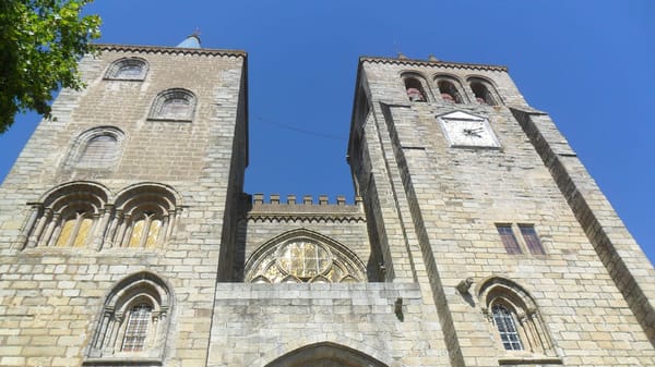 Évora, a medieval beauty in Portugal: photo 2