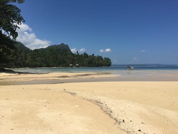 Ora Beach, Maluku: The Little Maldives of Indonesia: photo 10