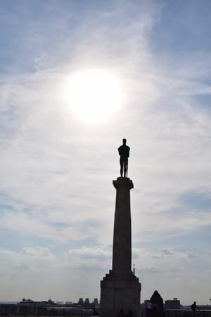 Serbia: The naked male statue in the center of Belgrade: photo 1