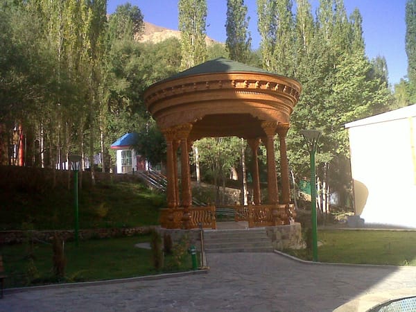 Hiking and hot springs in Tajikistan: photo 8