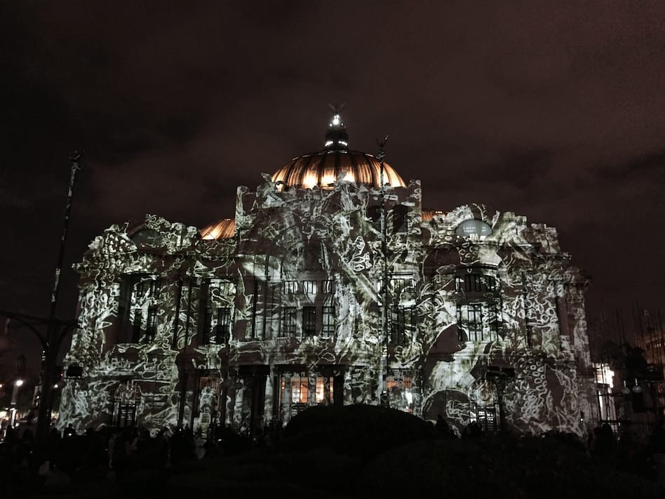 Mexico City: the Metropolis of Fire, Stone and Water