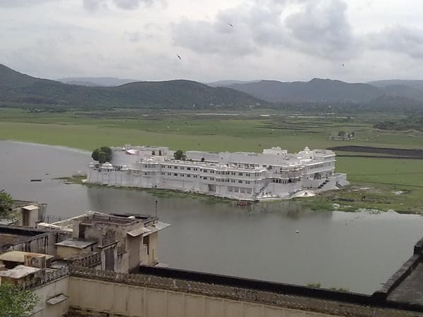 Udaipur: Royalty is in the air !: photo 1