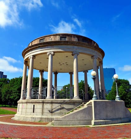 Guide and Tips in Exploring Historical Downtown Boston: photo 1