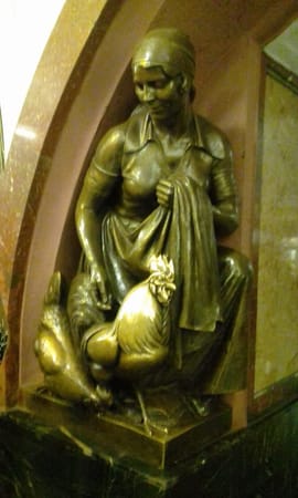 The best places in Russia: magic of the Moscow metro: photo 5