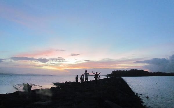 Travel to Sorsogon: Places to Go and Delicacies to Try: photo 1