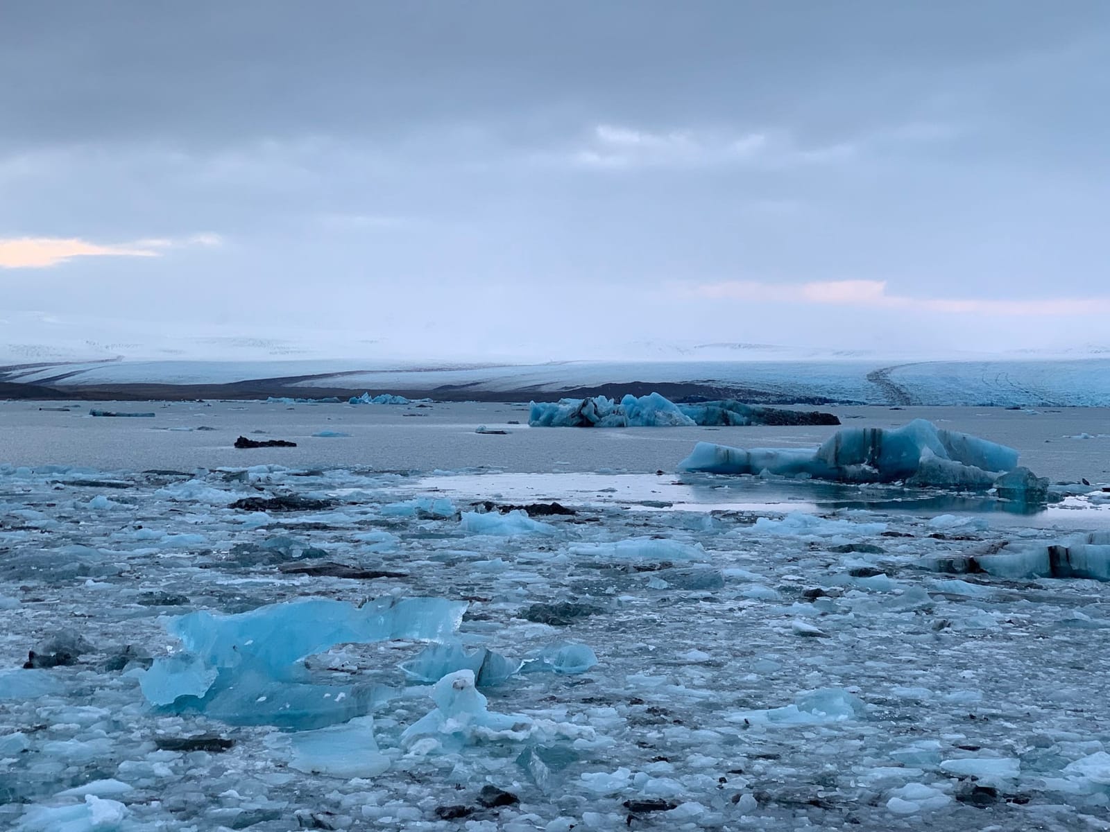 Two Girls in Iceland: 6-Day Winter Itinerary