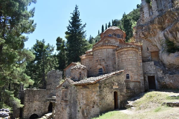 Best Places to Visit in the Peloponnese Peninsula: photo 2