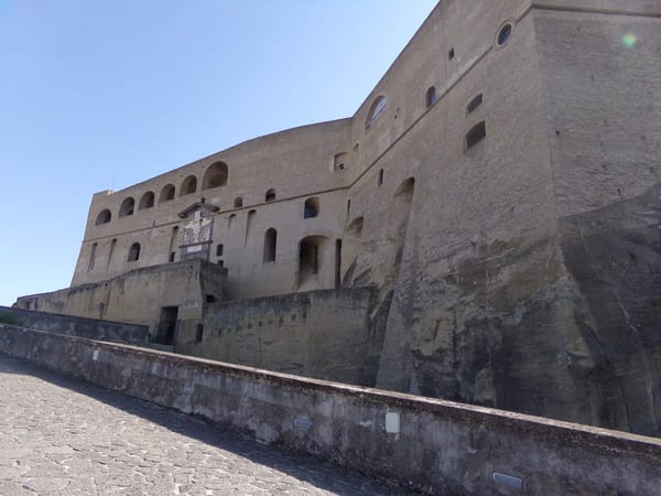 How to do Naples on a Budget: Sun, Pizza and Ancient History: photo 4