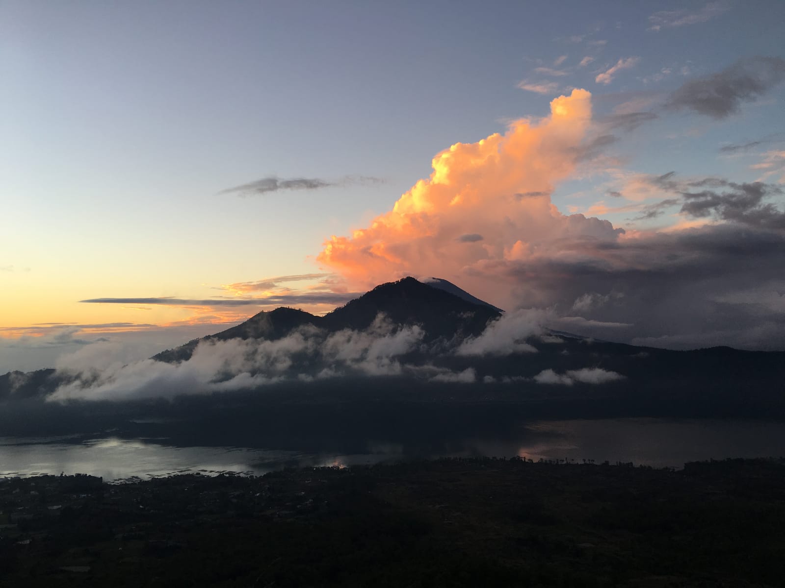 A must-do adventure trip: sunrise trekking at Mt. Batur