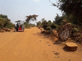 Getting off the beaten path in Siem Reap: see the real Cambodia: photo 1