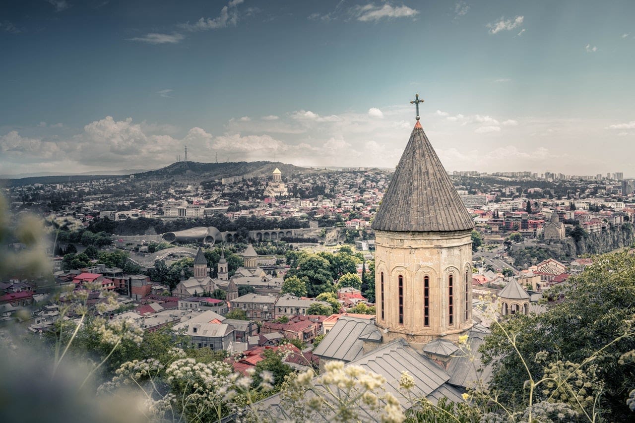 Experience Tbilisi off the beaten track - a guide for wanderers