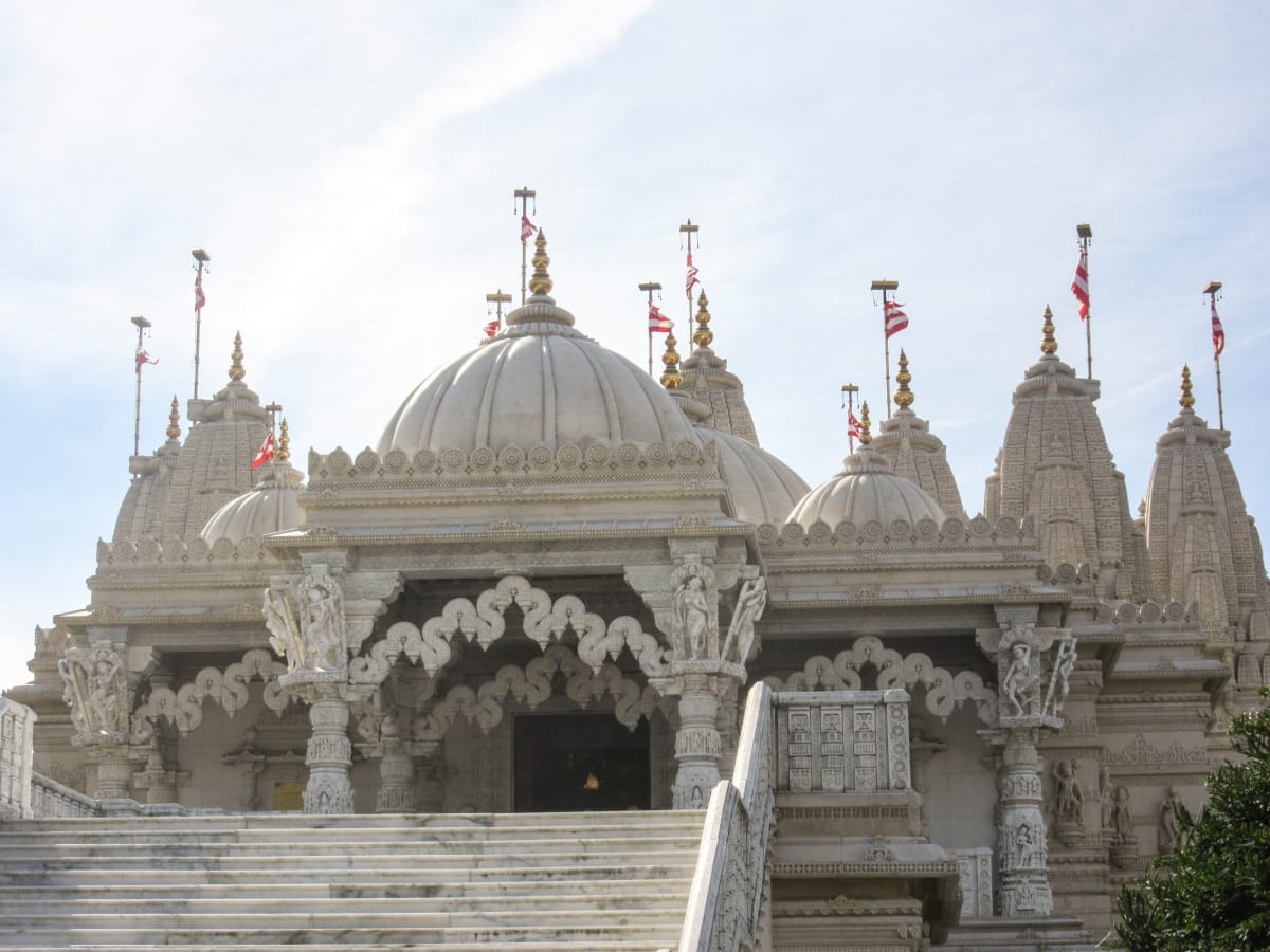Off to India by London Tube: BAPS Shri Swaminarayan Mandir