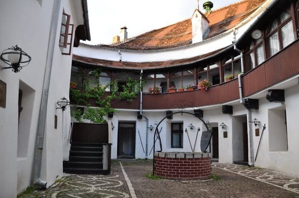 Brasov: The Crown that Rules the Land: photo 5