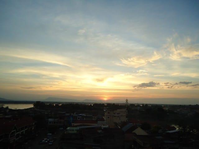 PAKSE:  First and Lasting Impressions