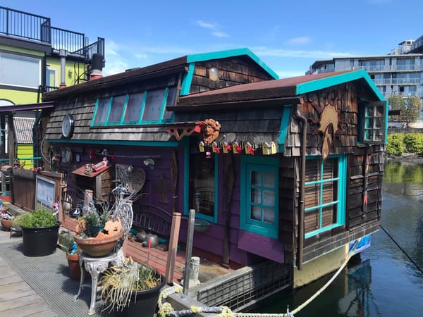 Guide to Vancouver Island: photo 1