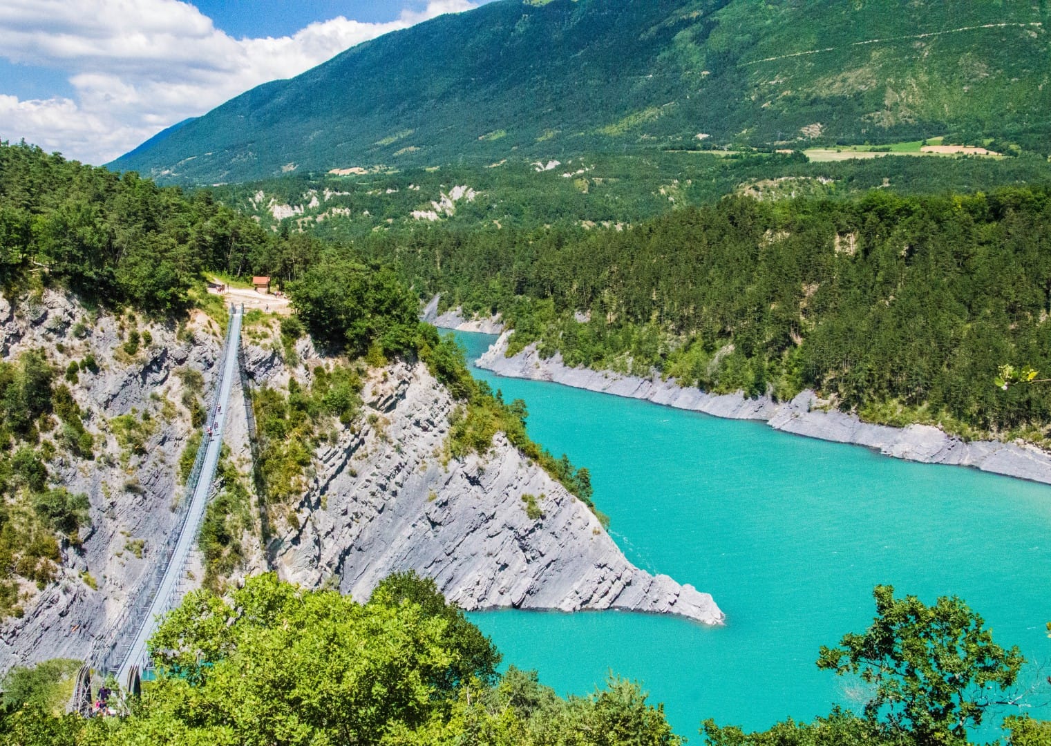 Lac de Monteynard- a hidden pearl in France