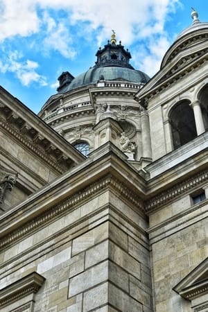 Budapest Travel Guide - A Fun Alive City: photo 3