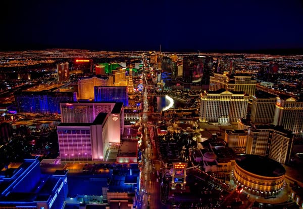 Staying Cool in the Vegas Summer: photo 2