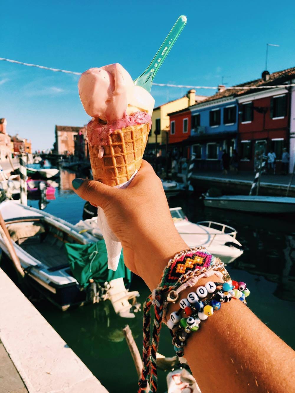 Venice: A tiny glimpse of Murano and Burano Islands