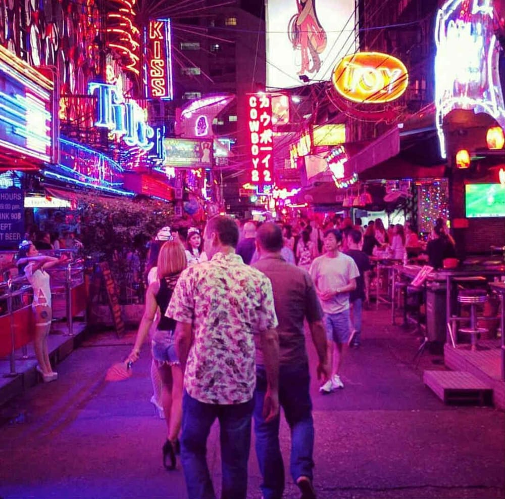 A Trip to The Land Of Smiles: Phuket