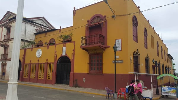 Leon in Nicaragua - where you can go volcano boarding!: photo 8