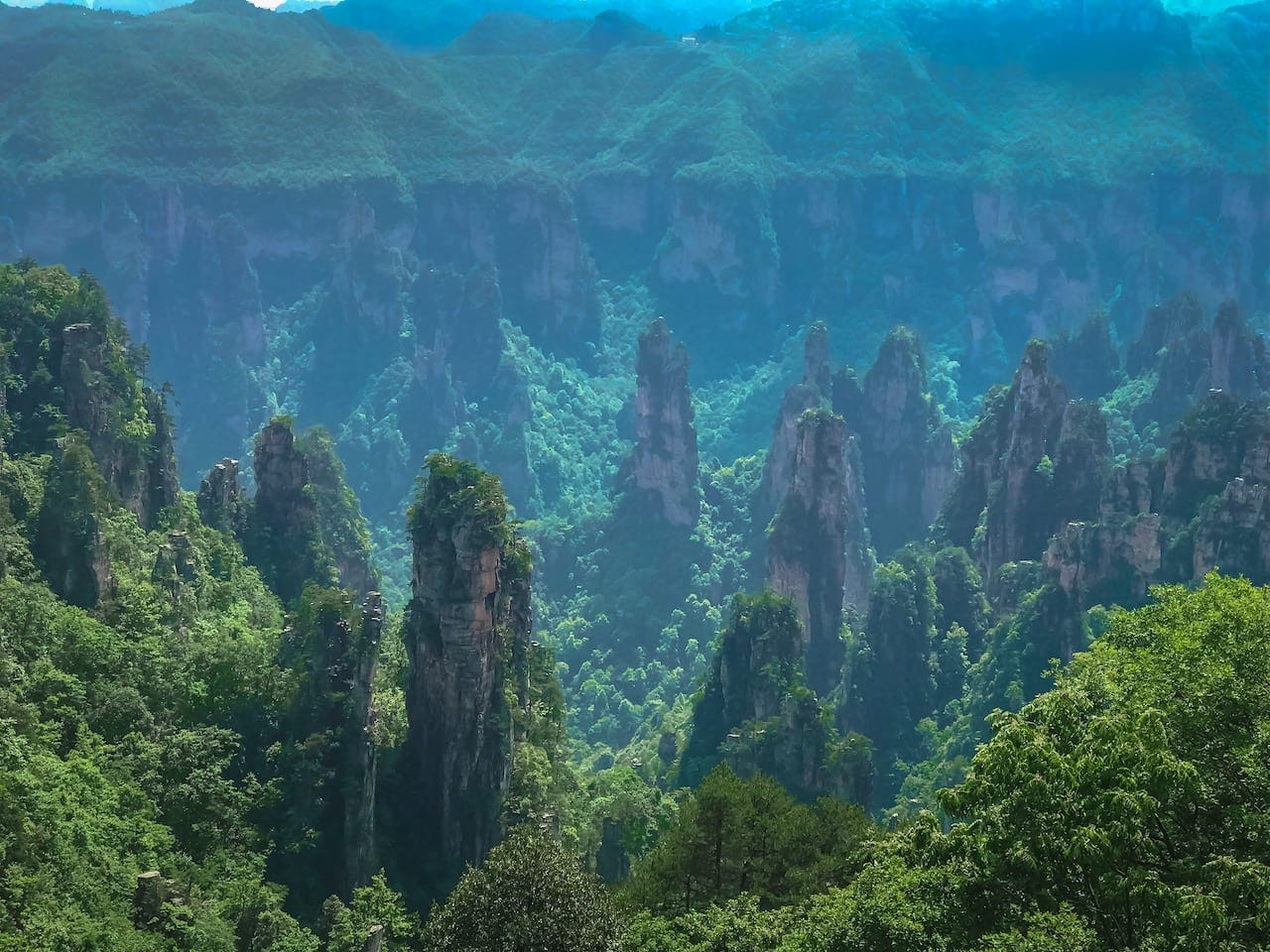 Nature’s Miracles: Avatar Mountains in Zhangjiajie, China