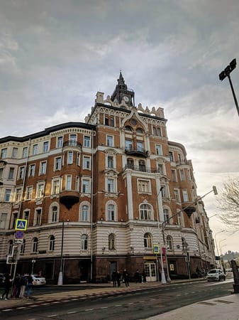 Sunny morning in Moscow: lovely walk with the tasty stops: photo 11