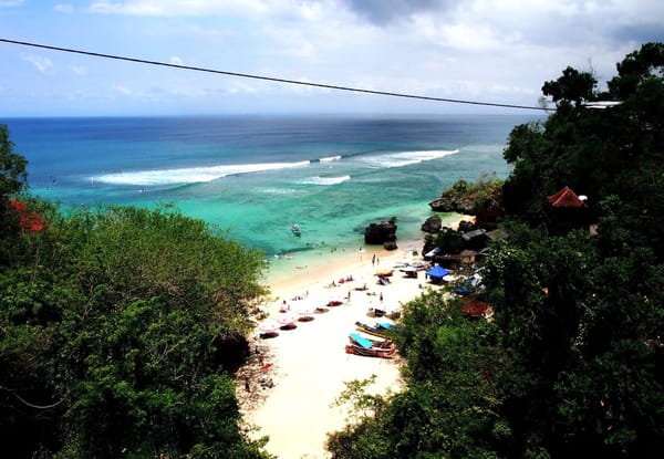 Bali: Guide to the Island of the Gods: photo 1