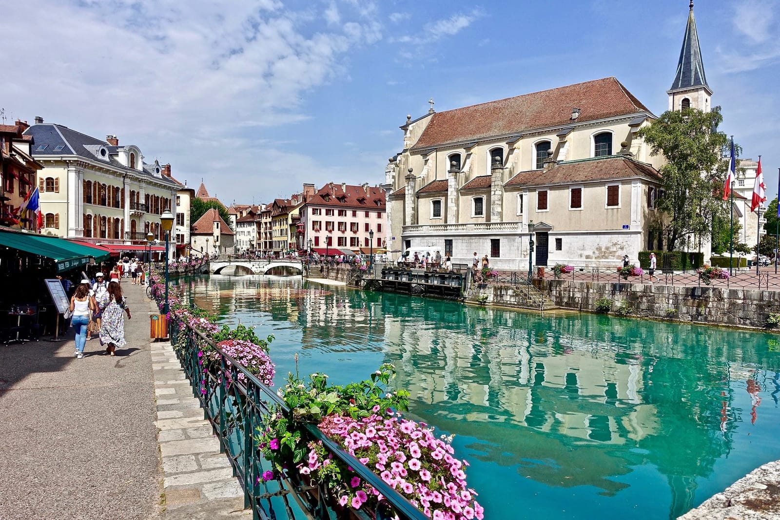 An Unforgettable Day in Annecy: how to get there and things to do