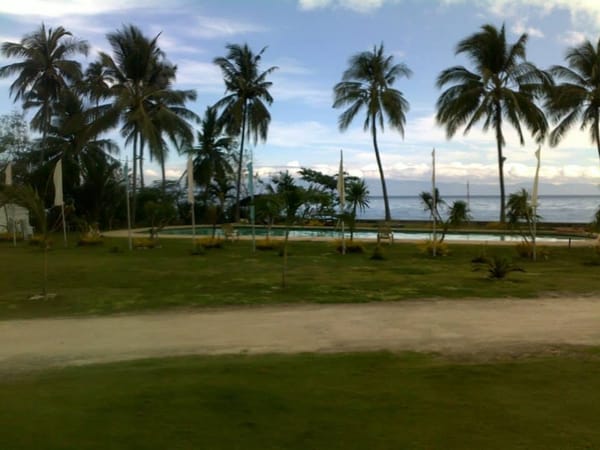 Batong Malunhaw Beach Alegria Cebu: The GREEN Rock Of the South: photo 1