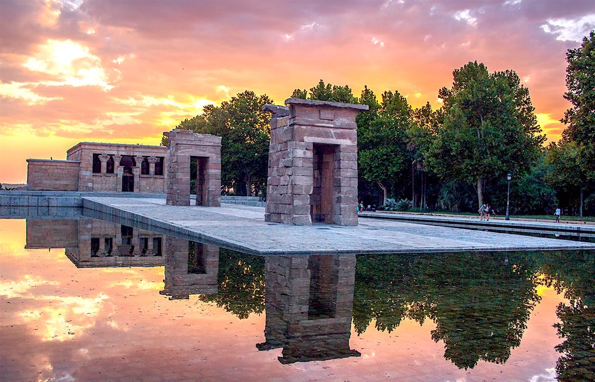 6 WORTHY THINGS TO DO IN MADRID FOR FREE (TIPS FROM A LOCAL)