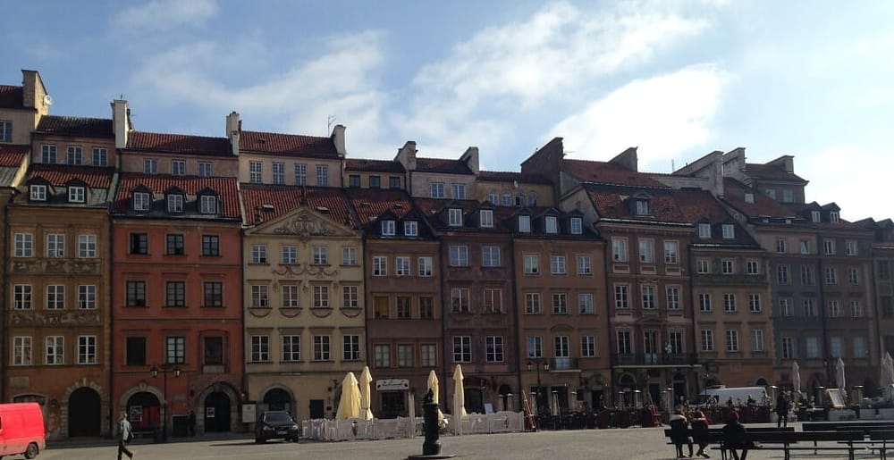 Top 4 places you must visit in Warsaw