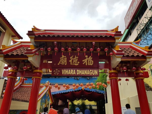 One-day trip to Bogor: Temples, Waterfalls and More!: photo 6