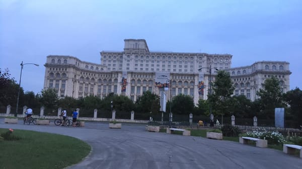 Bucharest - Starting your trip to the Carpathian Garden: photo 1
