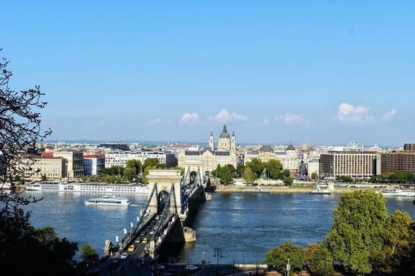 Budapest Travel Guide - A Fun Alive City: photo 5