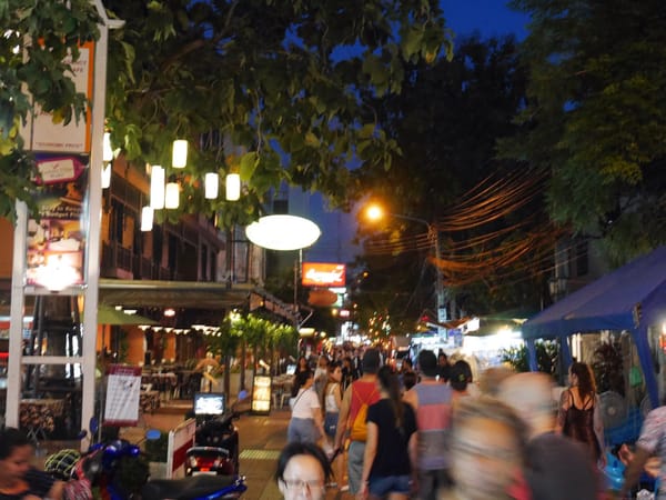 Bangkok: Temples, food and lots of friendliness: photo 6