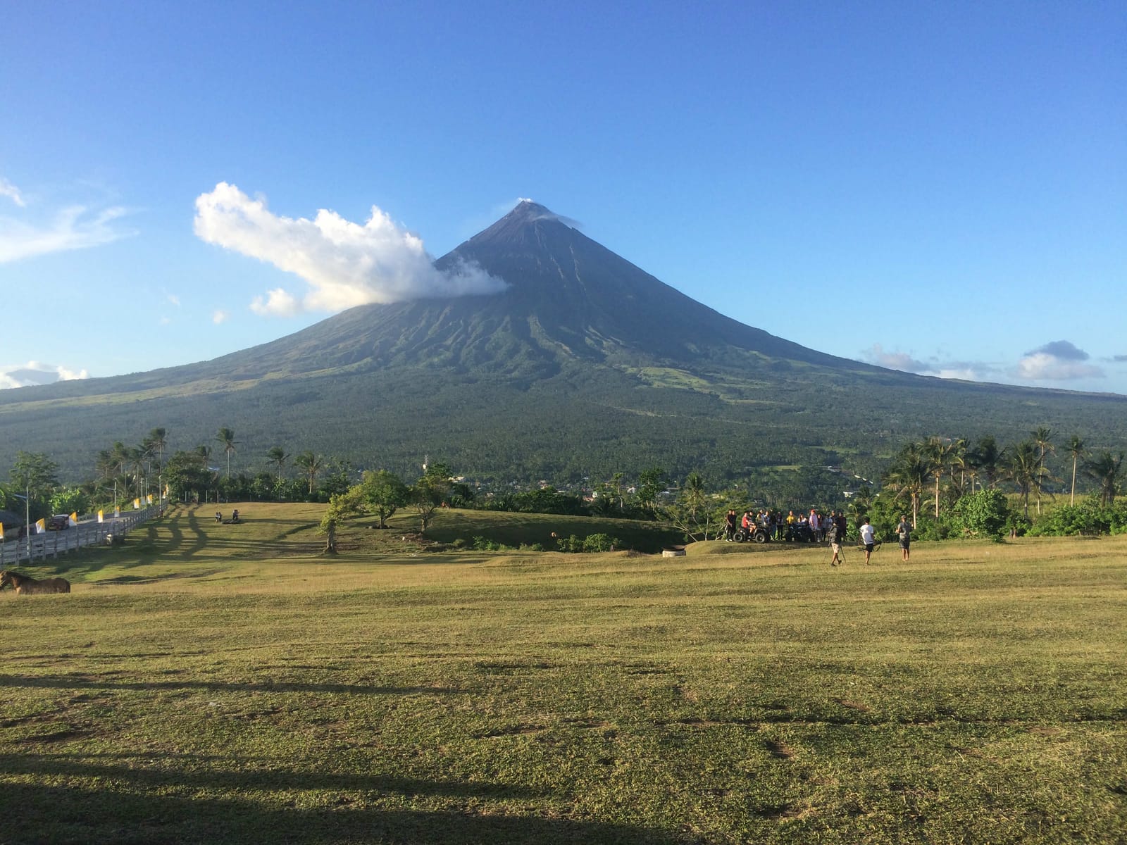 A Day in Albay: Huyop-huyopan Cave,  Cagsawa Ruins and Mt. Mayon