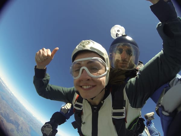 How to survive a Sky Dive in Queenstown, NZ: photo 3