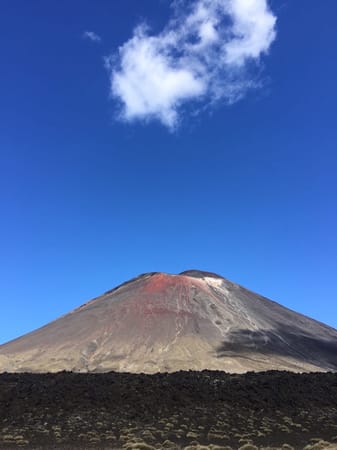 New Zealand must-do: Tongariro Alpine Crossing: photo 3