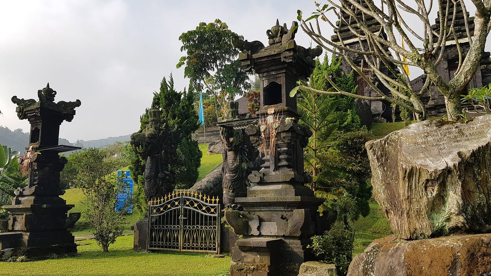 One-day trip to Bogor: Temples, Waterfalls and More!