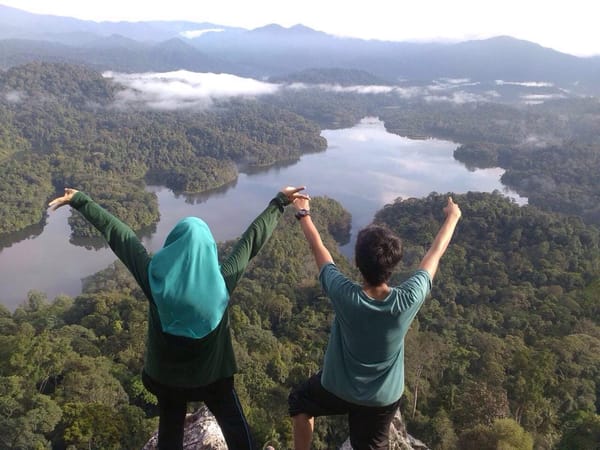 Bukit Tabur, Malaysia: 7 Secrets of The Dragonback Trek: photo 5