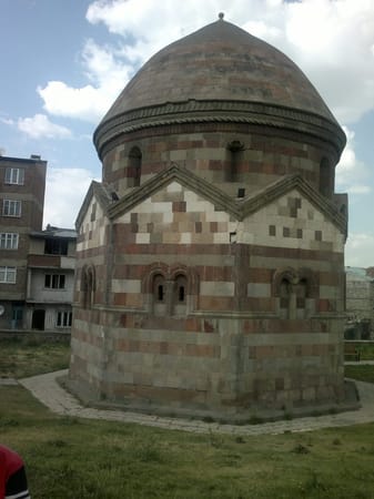 5 Must-See Historical Monuments in Erzurum: photo 2