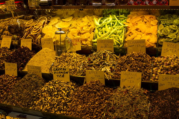 Istanbul - oriental trade in Grand Bazaar: photo 9