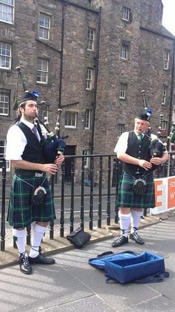 Discover Edinburgh and its famous legends: photo 1