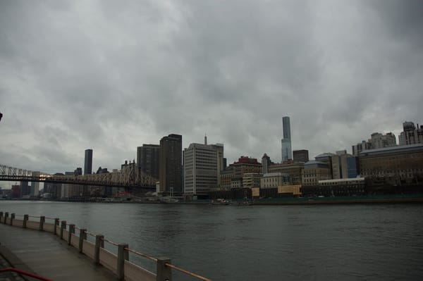 NYC : Roosevelt Island: photo 1