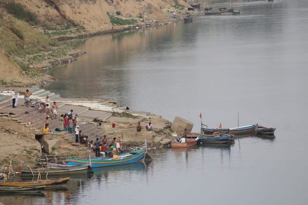 Mirzapur: The Town of Ghats: photo 2