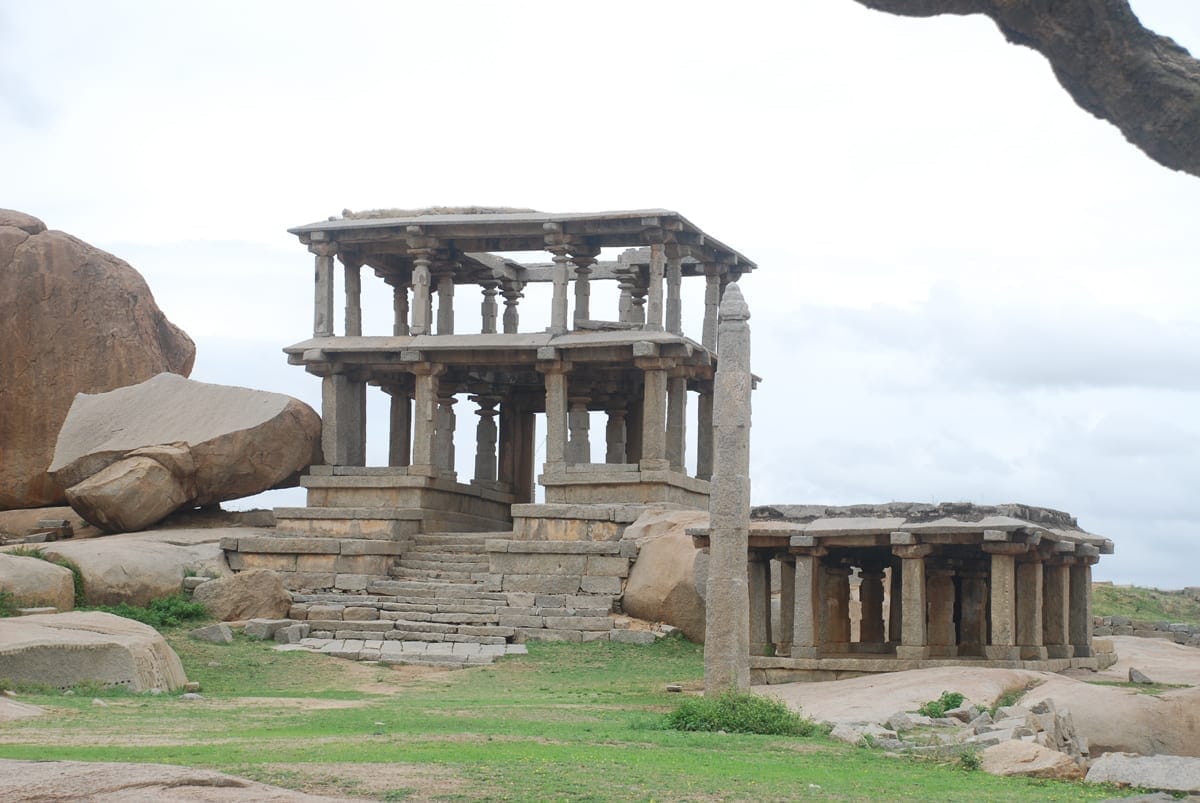 Ten places you can visit and see in and around Hampi ,Karnataka