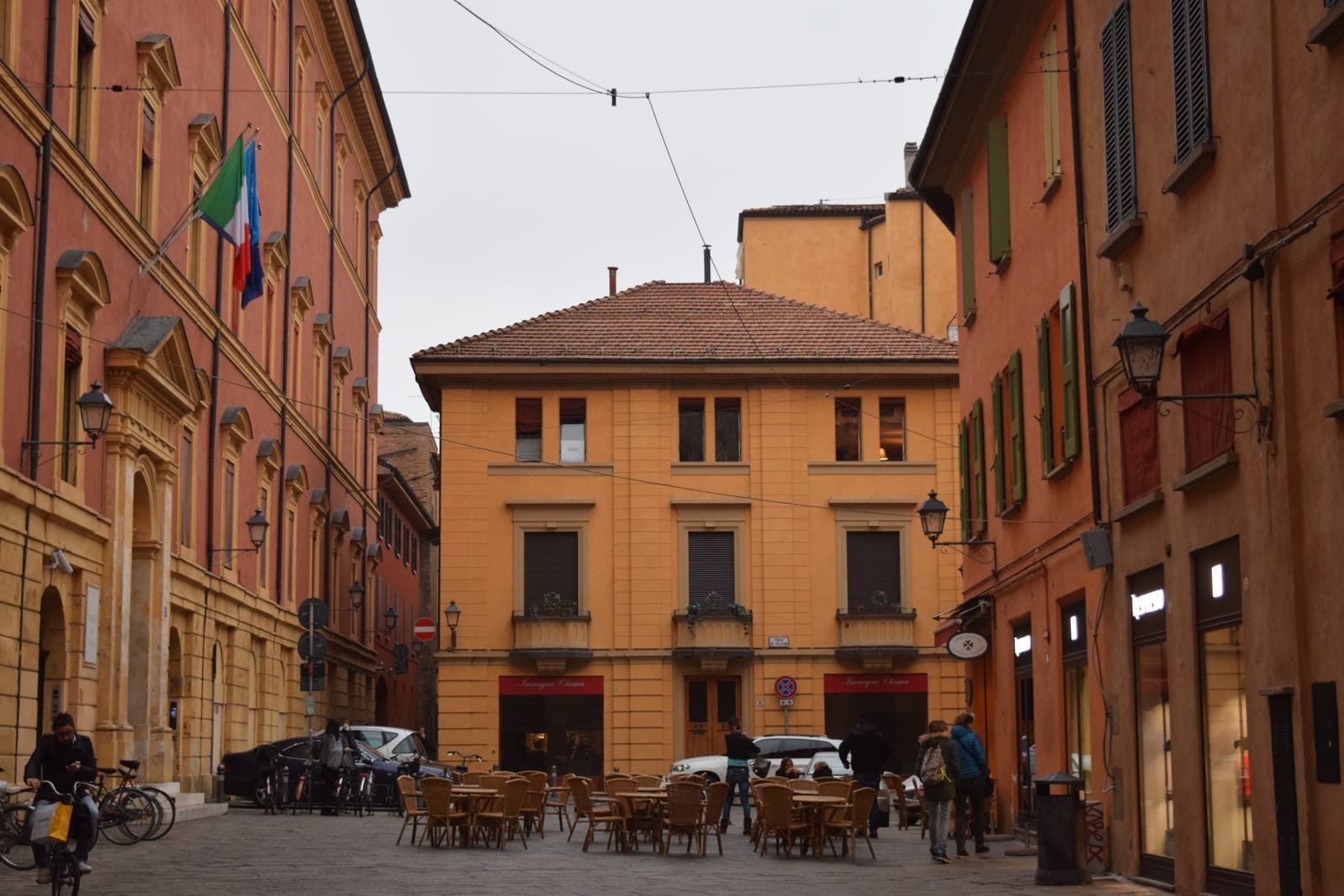 The Hidden Charm of Italy - What to Do and See in Bologna